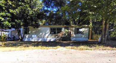 Lake Palestine Home For Sale in Chandler Texas