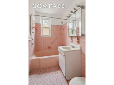 *Sunny and Spacious Corner 1BR in prime Homecrest. This lovely - photo 6