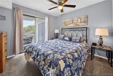 Fresh, clean & updated 2-level condo in the highly desirable - photo 10