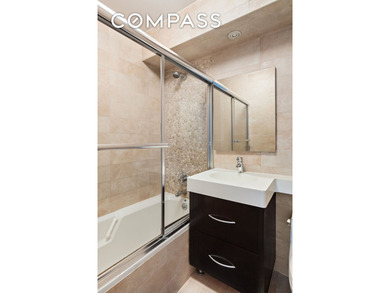 Welcome home to this bright and spacious one-bedroom, one-bath - photo 6