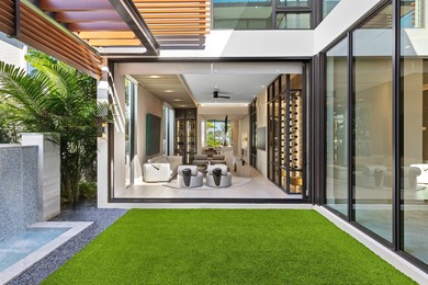 A singular expression of modern serenity and architectural - photo 32