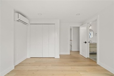 Beautifully transformed from top to bottom, this exceptional - photo 32
