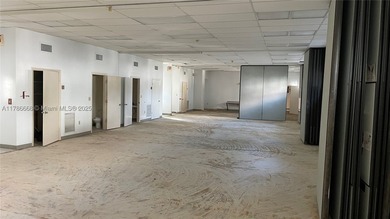 RARE 100' of waterfront re-development opportunity w/ DEEP WATER - photo 7
