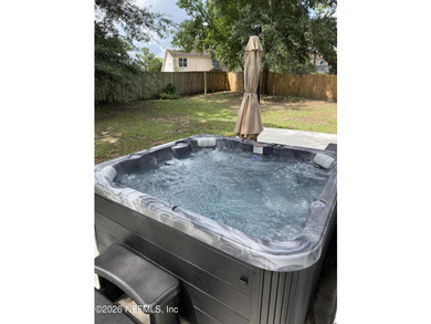 Welcome Home.... to this well maintained home in the highly - photo 15