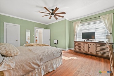Opportunity knocks in the heart of Martindale! This charming - photo 19