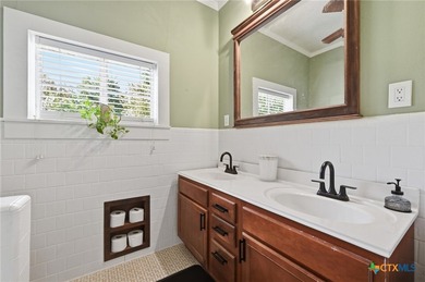 Opportunity knocks in the heart of Martindale! This charming - photo 21