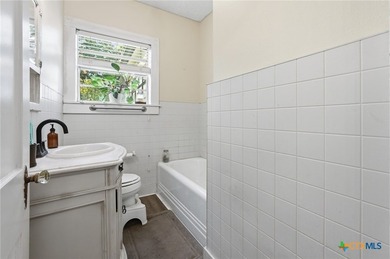 Opportunity knocks in the heart of Martindale! This charming - photo 25