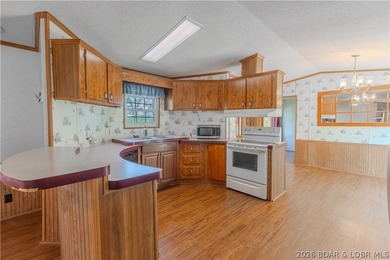 Enjoy the best of lake-area living at the 45MM, offering a - photo 8