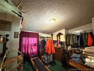 Enjoy privacy, space and a convenient location with this 3 - photo 16
