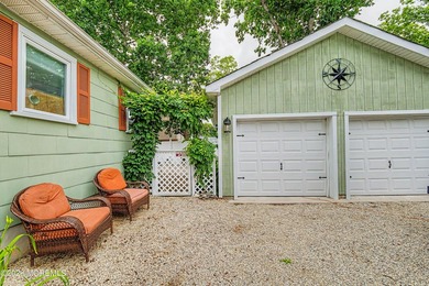 Beautifully maintained 2-bedroom, 1-bath home featuring a - photo 22