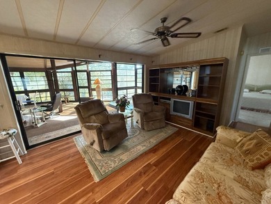 This well cared for 2-bedroom, 2-bathroom stucco home is being - photo 22