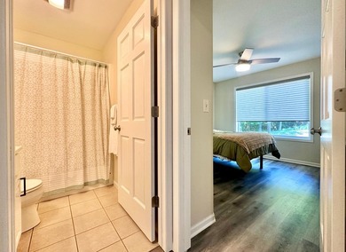 Beautifully maintained one-level living with modern updates - photo 25