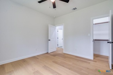 Beautifully crafted modern farmhouse located on an oversized 0 - photo 27