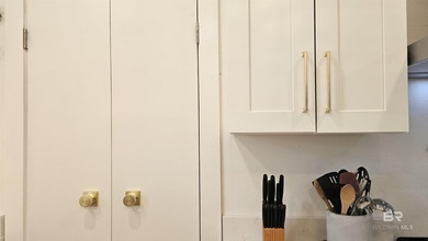 OPEN 2-4 Sat & Sun 1-4 LOCATION, LOCATION - GORGEOUS, UPGRADED - photo 36