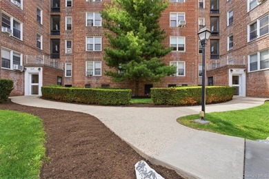 Welcome to Netherland Gardens, where charm meets convenience - photo 3