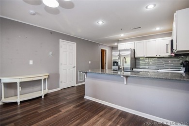 This is the perfect lakefront condo just in time for summer! - photo 5