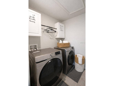One or more photo(s) has been virtually staged. Welcome to 441 - photo 17