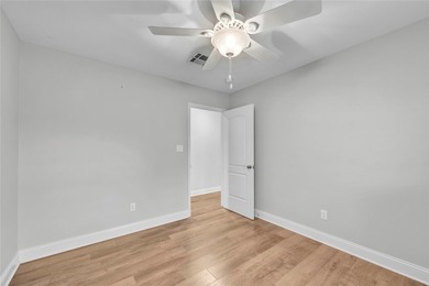 ULTIMATE FLEXIBILITY and LUXURY, REMODELED 4 BED, 3 BATH HOME ON - photo 23