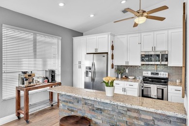 Stunning 3-bedroom, 2-bath waterfront home in the desirable - photo 25