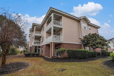 This beautiful top floor End Unit Condo Features, 3 bedroom, 2 - photo 26