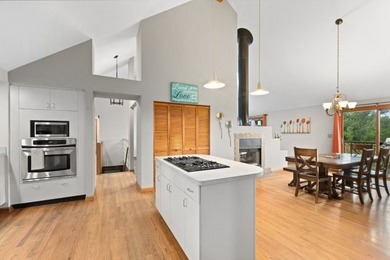 Rare opportunity to own a private 5.14-acre horse property in - photo 6