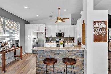 Stunning 3-bedroom, 2-bath waterfront home in the desirable - photo 26