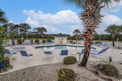 This beautiful top floor End Unit Condo Features, 3 bedroom, 2 - photo 27