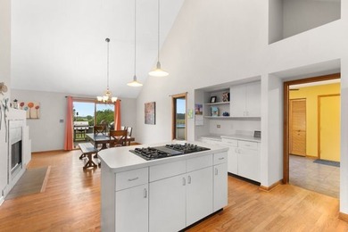 Rare opportunity to own a private 5.14-acre horse property in - photo 9
