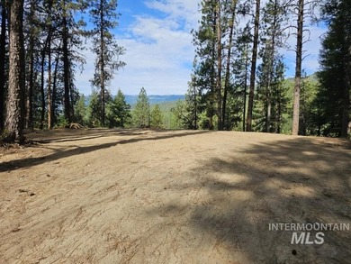 A CREEK RUNS THROUGH IT and you'll have a close-up view of the - photo 2