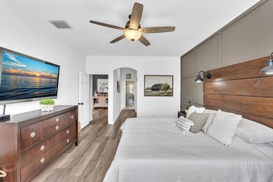Stunning 3-bedroom, 2-bath waterfront home in the desirable - photo 35