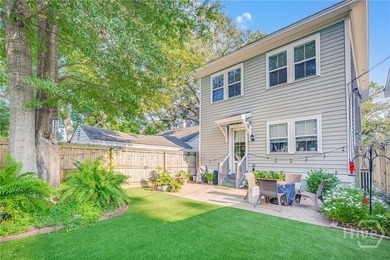 Built in 2016, this custom-designed, move-in-ready 3-bedroom, 2 - photo 36