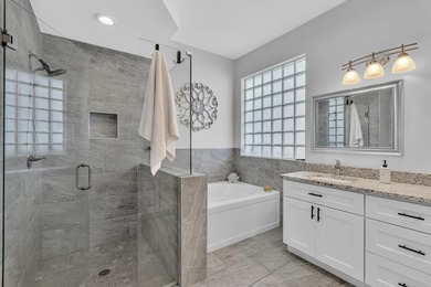 Stunning 3-bedroom, 2-bath waterfront home in the desirable - photo 37