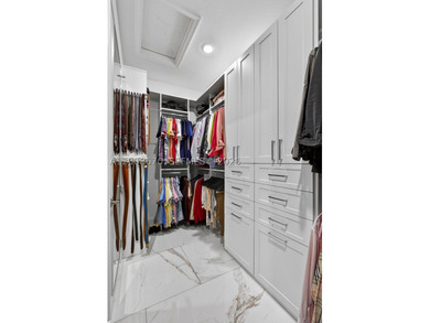 Stunning 4-year-young one-story residence in prestigious Ibis - photo 40