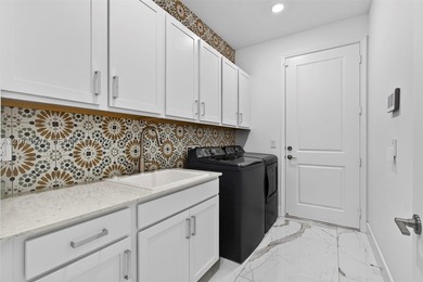 Stunning 4-year-young one-story residence in prestigious Ibis - photo 49