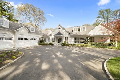 Welcome to 17 Hilldale Lane, a private estate set on two lush - photo 1