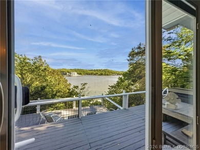 Great Lake View and nice open Decks with a Hot Tub! Vaulted - photo 3