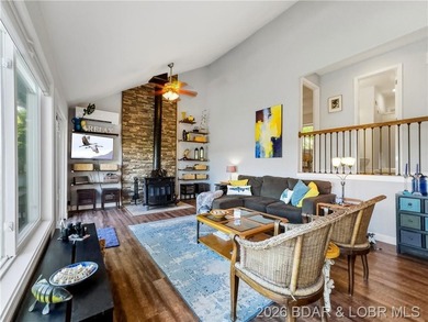 Great Lake View and nice open Decks with a Hot Tub! Vaulted - photo 9