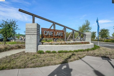NEW PRICE! Located in the sought-after One Lake community, 2404 - photo 28