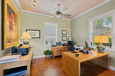 Beautifully updated custom home in desirable Riverhill offering - photo 31