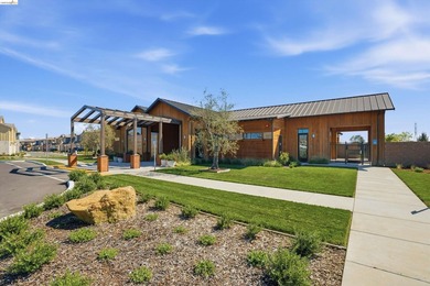 NEW PRICE! Located in the sought-after One Lake community, 2404 - photo 39
