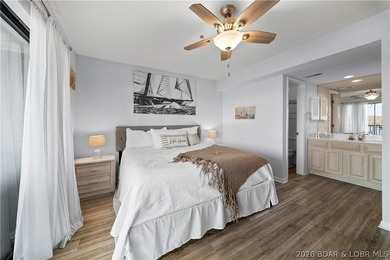 A turnkey Lake Ozark condo offering comfort, convenience, and - photo 3