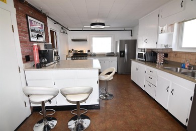 Rare turnkey multi-unit investment opportunity along Vermont's - photo 7