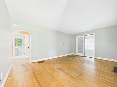 Charming and well maintained 3-bedroom, 2.5-bath Cape Cod - photo 10