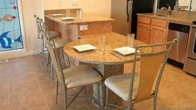 Welcome to this beautifully updated 1-bedroom lakefront end-unit - photo 10