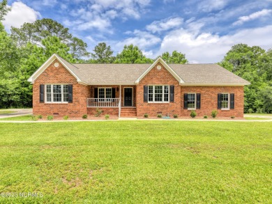 Lake Home For Sale in Pollocksville, North Carolina