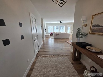 Enjoy the space and quiet of Pinebrook Estates while staying - photo 9