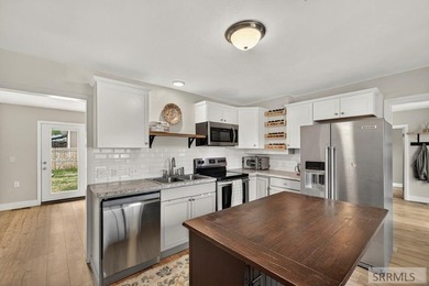 BACK ON THE MARKET!!! Buyer's Lending fell through- So you have - photo 2