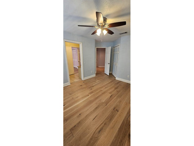 This 3 story, 4152sf, 4bed, 4bath home sits on 3 lots totaling 3 - photo 23