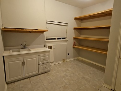 This 3 story, 4152sf, 4bed, 4bath home sits on 3 lots totaling 3 - photo 33