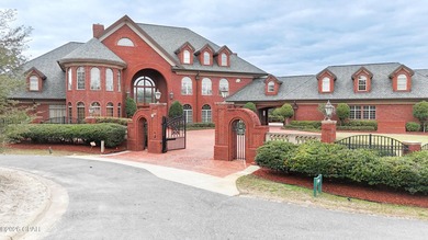 Located within the prestigious gated community of The Preserve - photo 2